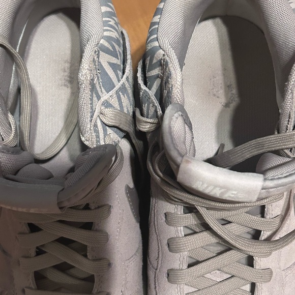 Nike Gray Patterned High-Top Women's Wedged Sneakers - Picture 5 of 6